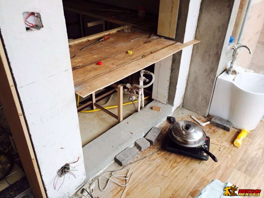 外台的托板