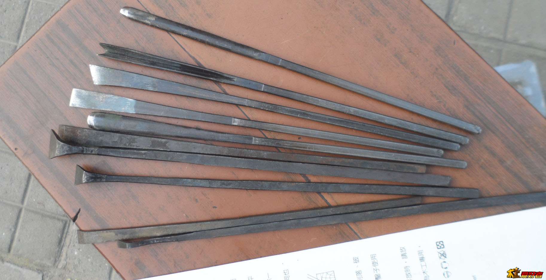 清晓兄嘱缶庐遗响高碳钢作锻花直柄篆刻刀.JPG
