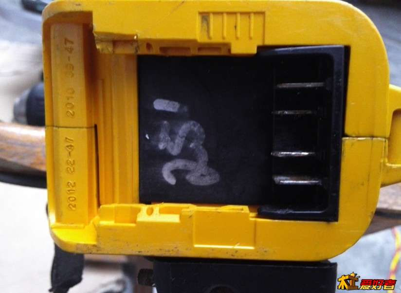 两个年代走在一起