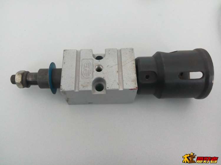 组合图，左边还有一个45度斜齿轮没有安装