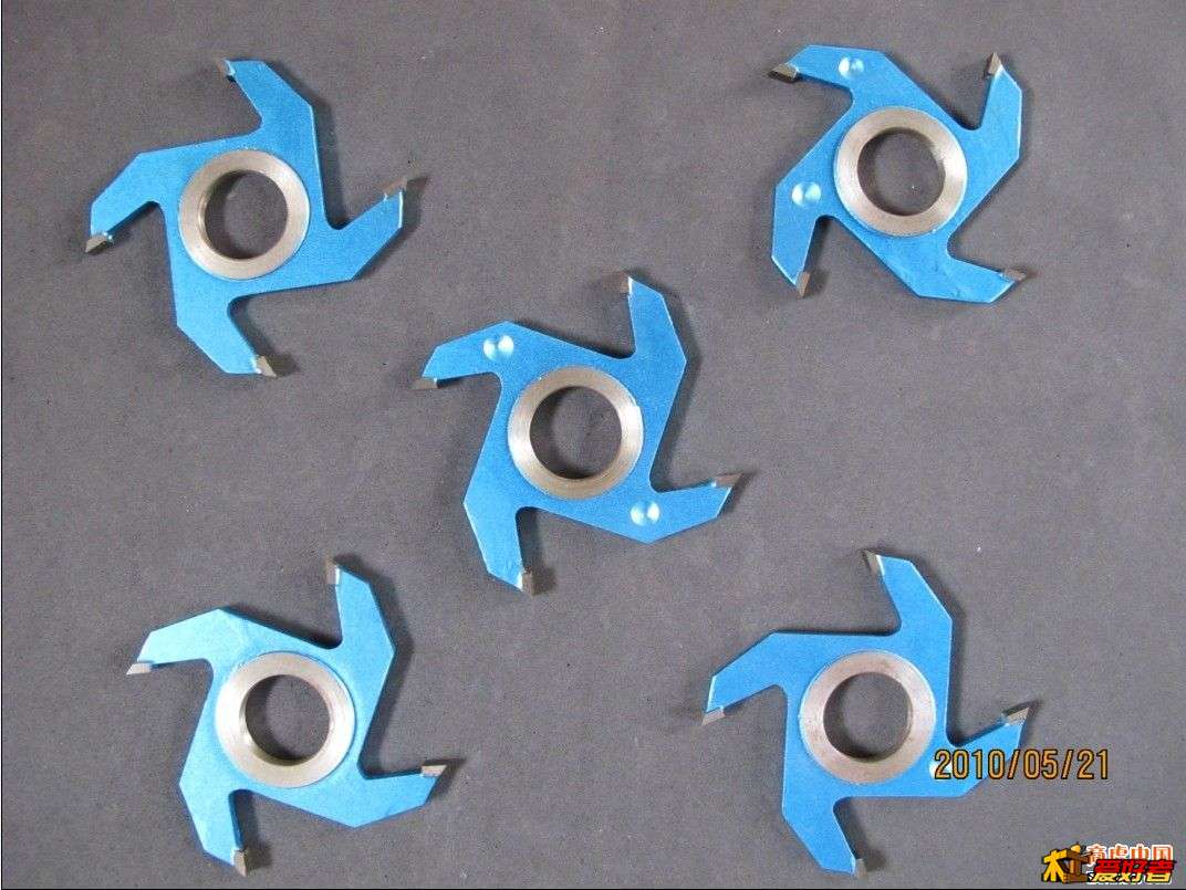7290602010524141055.jpg