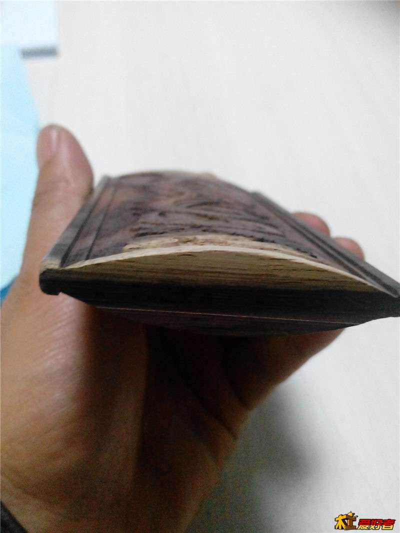 155425uz8qqtkluq6qy423.jpg