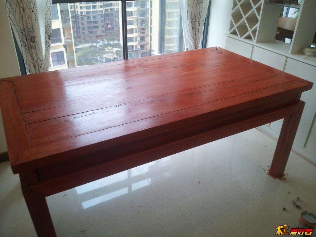 第二遍蜡油。 第二遍蜡油。