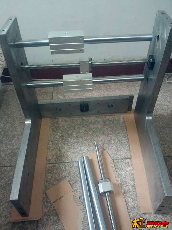 开始组装