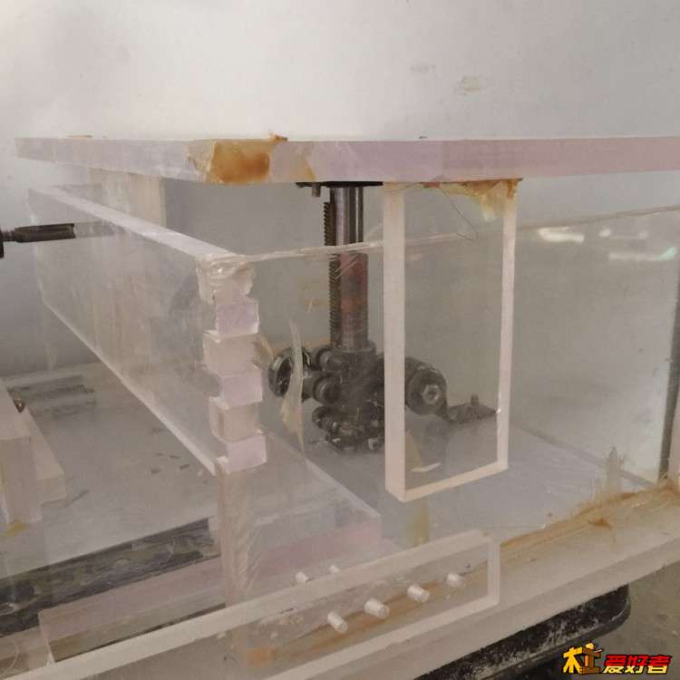 可以升降了哈哈