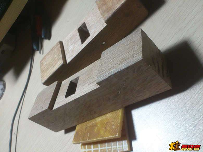 215555g5n8bbrbbkl8n55k.jpg