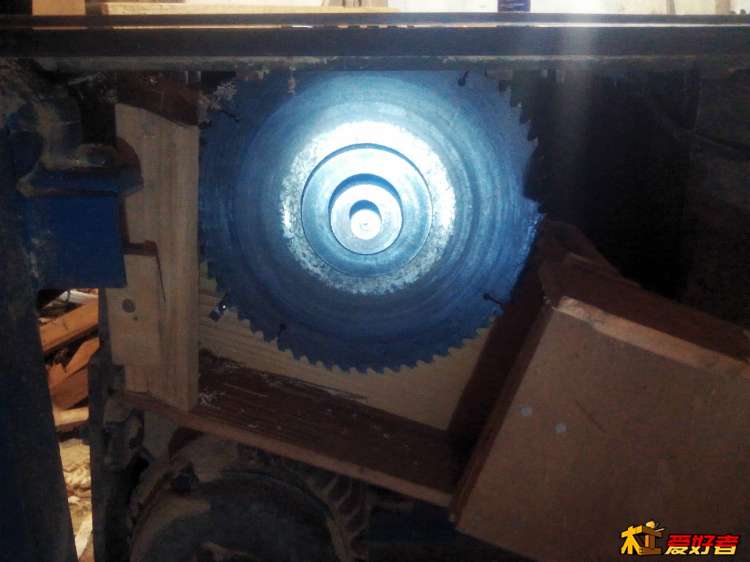 212135dbx02wwwgeov2bxx.jpg