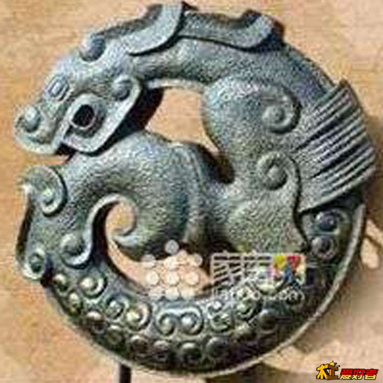 螭龙圆车挂.jpg
