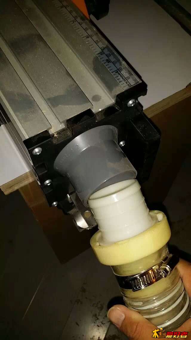 38雕刻机集尘.jpg 38雕刻机集尘.jpg