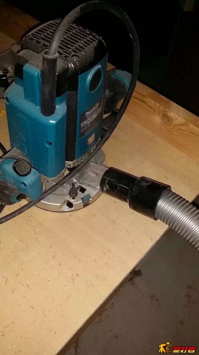 39雕刻机集尘.jpg 39雕刻机集尘.jpg