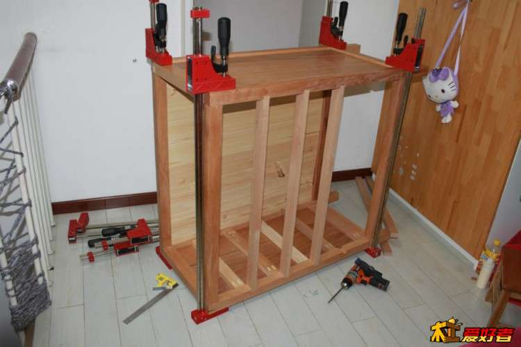 67抹胶组装.jpg 67抹胶组装.jpg