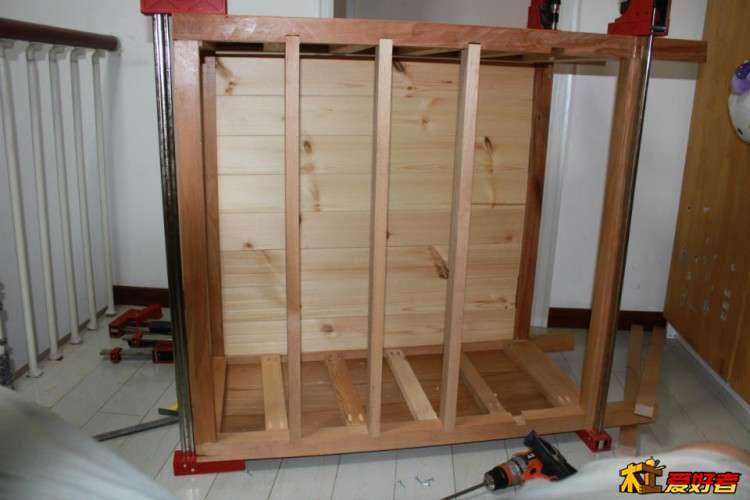 68抹胶组装.jpg 68抹胶组装.jpg