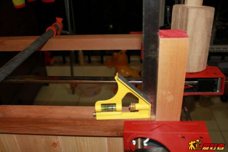 70抹胶组装.jpg 70抹胶组装.jpg