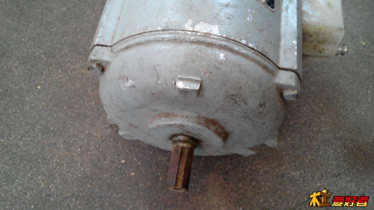 200440e9cjj99j4yzi4448.jpg