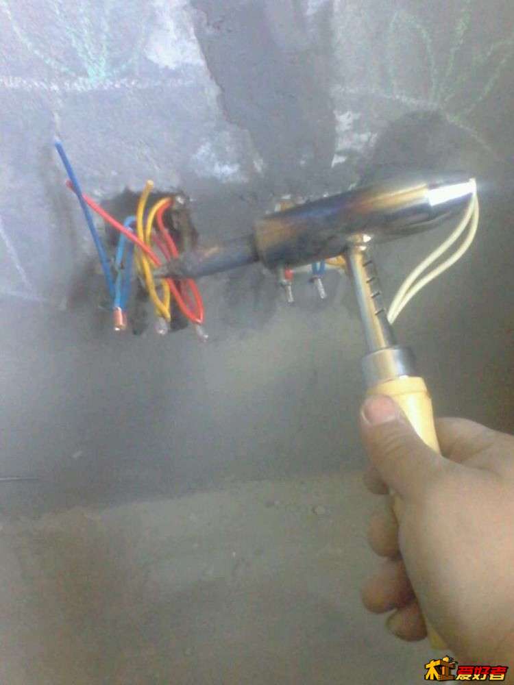 023544pms6u69putm4uusd.jpg