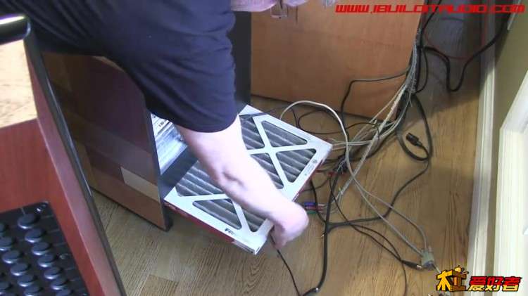 木制电脑机箱工作一年以后_Wooden Computer Case One Year Later_480P.mp4_20150428_1.jpg