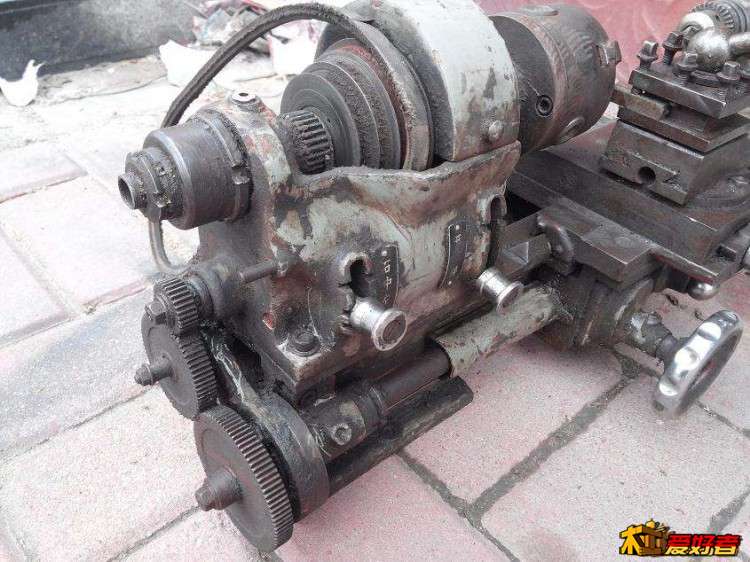 131945h4sqf3smq4mhm250.jpg