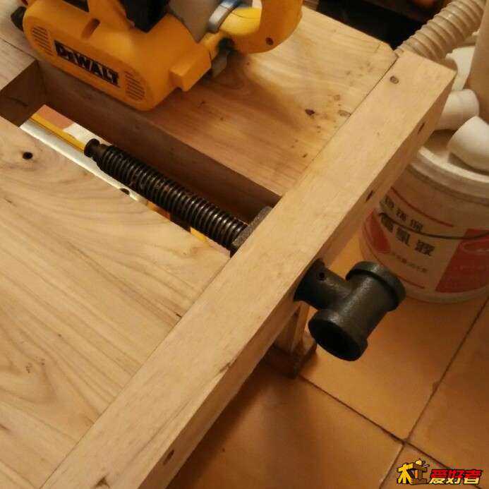 晒木工桌8.jpg