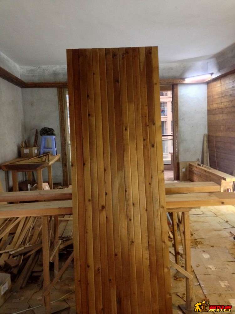 T碳化棱条板实木门_002.JPG