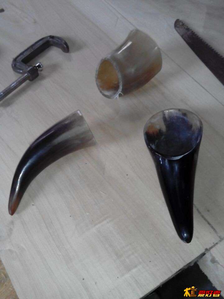 将牛角锯成自己认为合适的长度