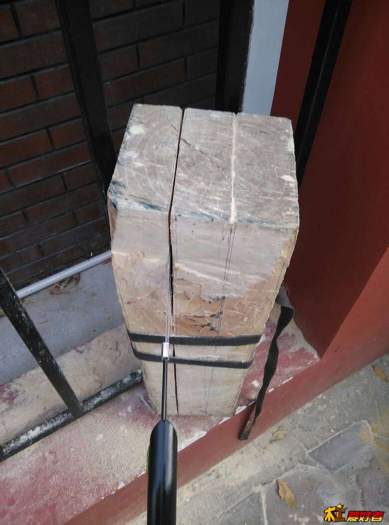 224400zdt2rjetjhj0j40j.jpg