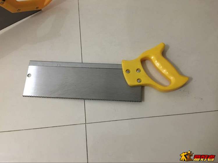 安静锐利，冰冷迅捷