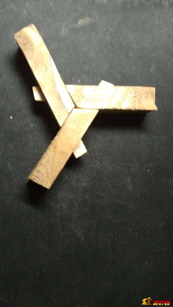 810357197.jpg