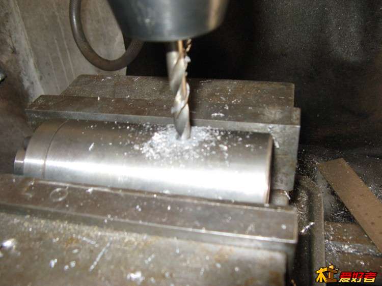 钻定位螺丝孔8mm