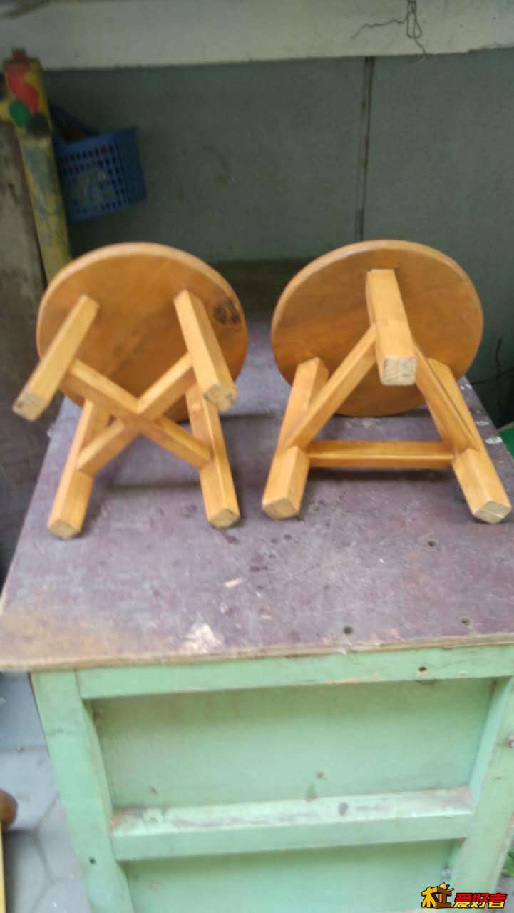 1049648813.jpg