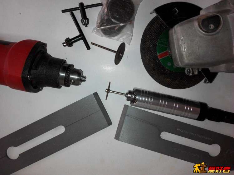 之前买工具时买的两块51mm宽的刨刀一直用不上，索性破坏掉。