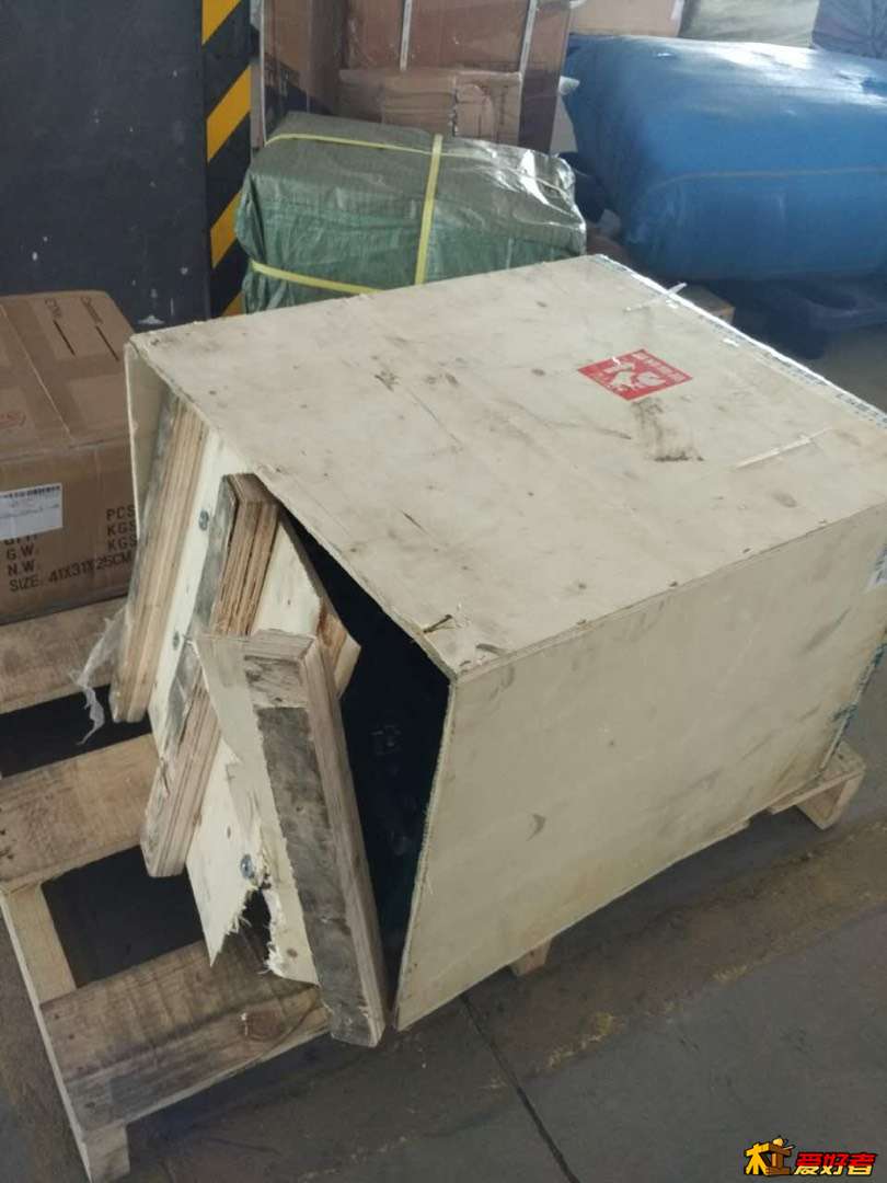 194102q88mw70m56x7wmef.jpg