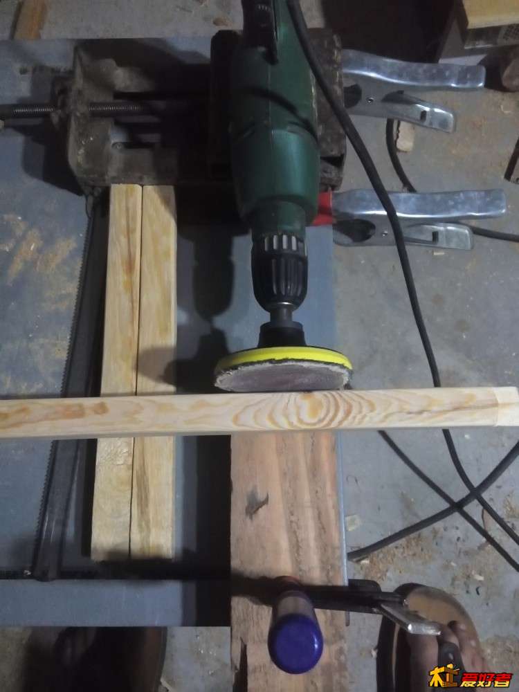 用电钻，平口钳搭建一个简易磨床，打磨