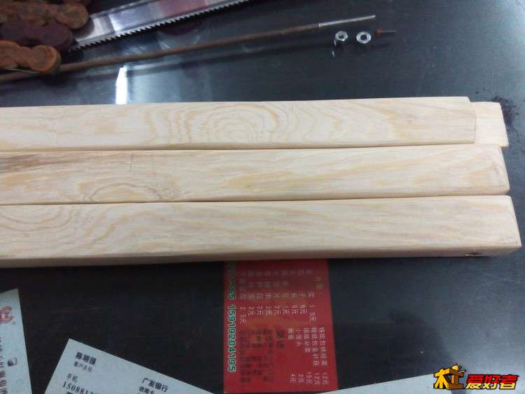 握手处稍微打磨圆滑点，握得会舒服点