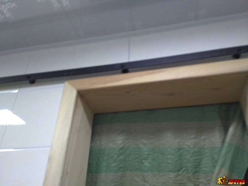 004451ls82njczciwn6elj.jpg