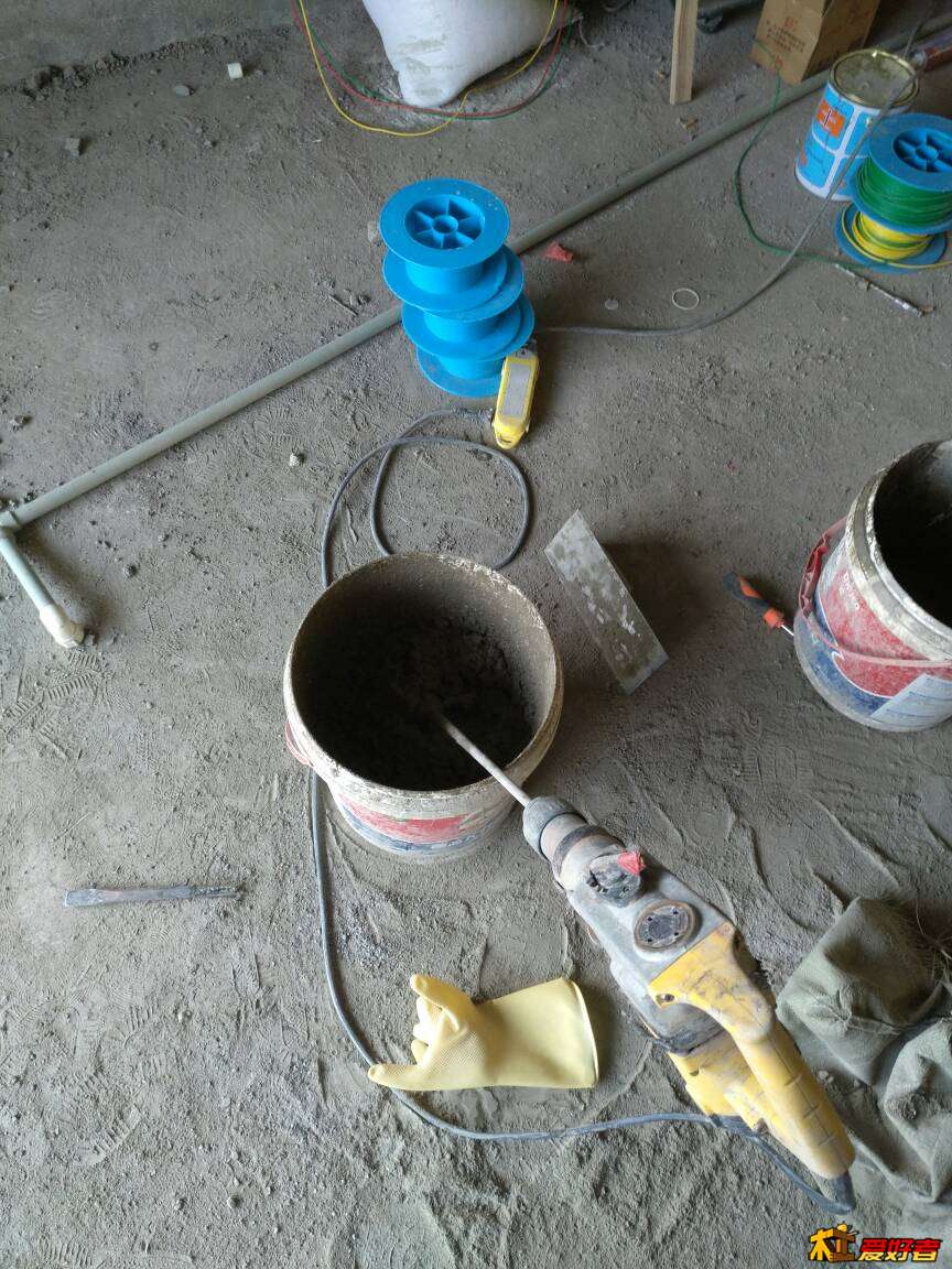 090346yg5i222ir0zz5418.jpg