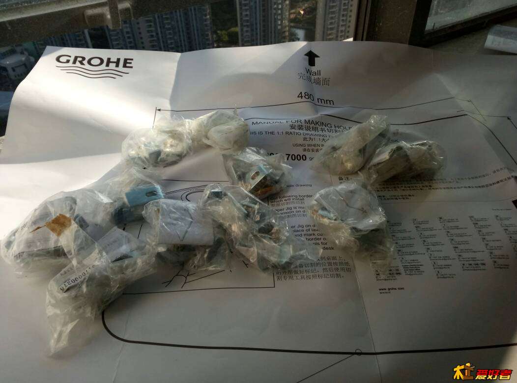 154544p1hbbrone2oz1e5o.jpg