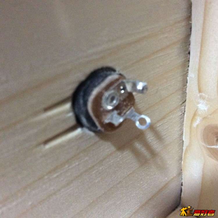 电源接孔.jpg