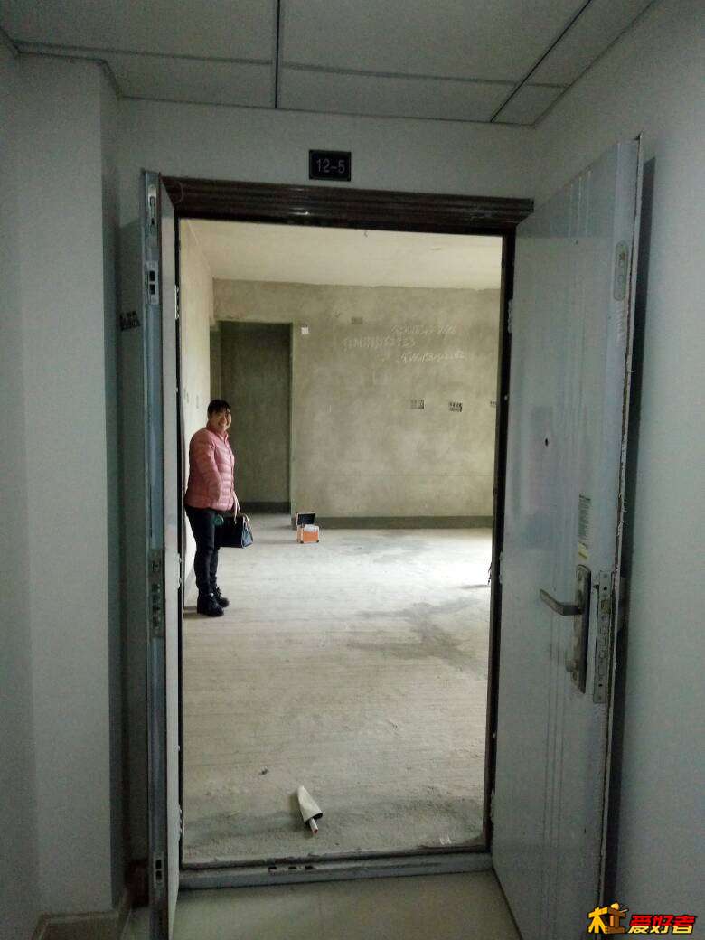 163524xzb9mxraaknbal5x.jpg