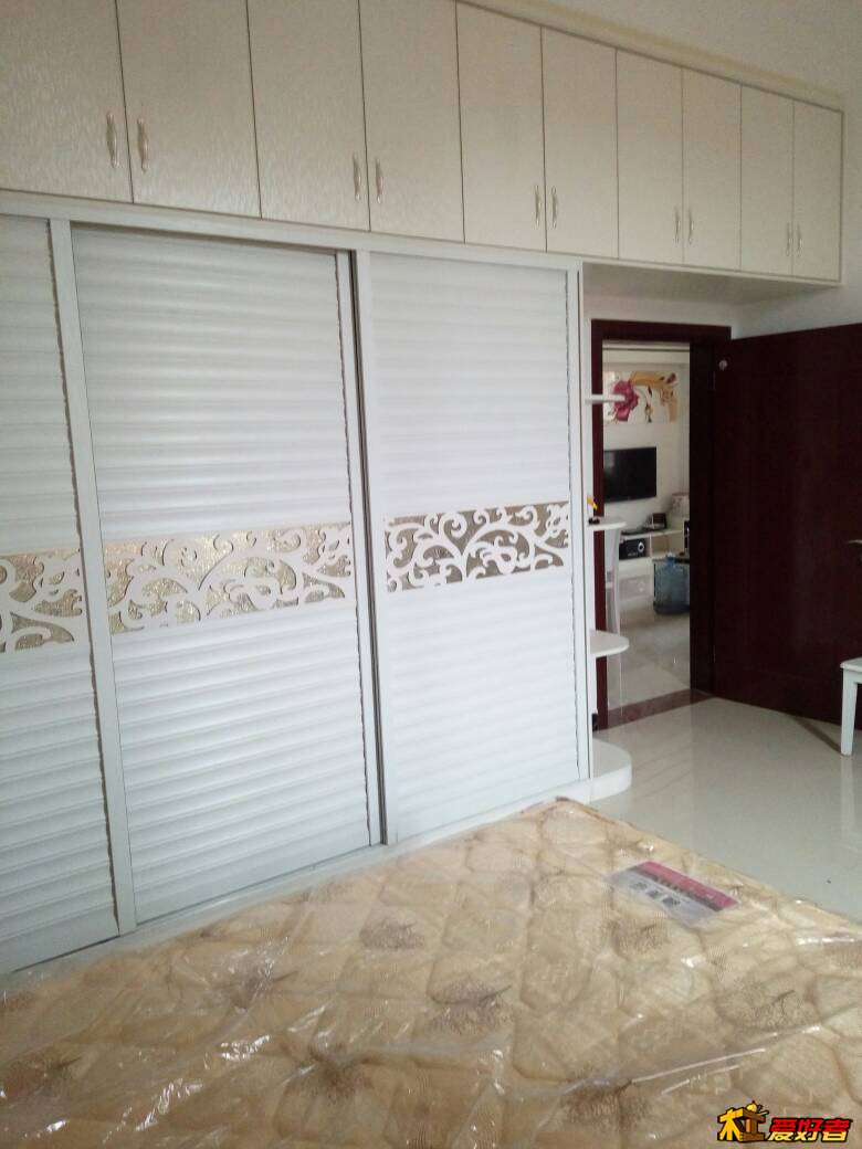 214616pmr200o03m8wt02m.jpg