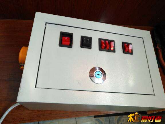 161057phgwhyy4wdil44hp.jpg
