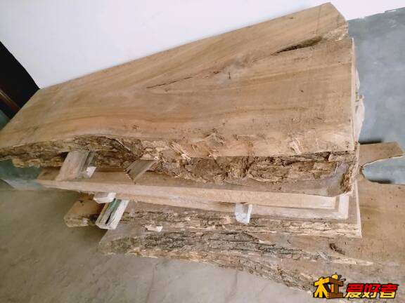 002020agbu7qhad7quaxu7.jpg