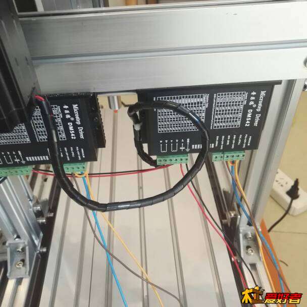 124129rx2s3zg7w3wt9gpm.jpg