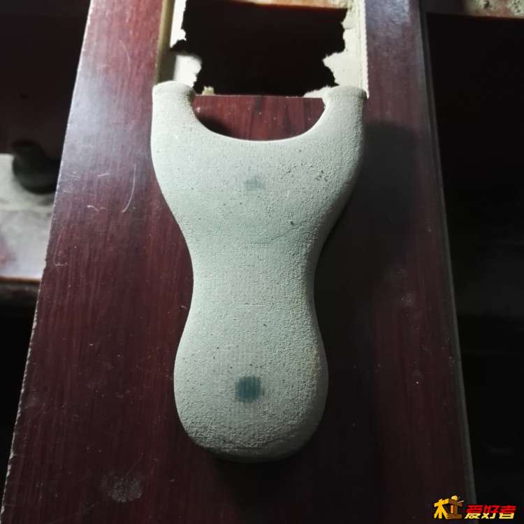 反面 板太单薄 要是用25MM以上的就完美了