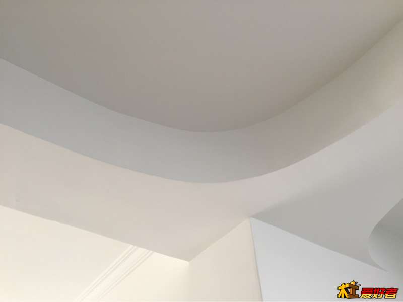 121238j0o64876822dzj8d.jpg