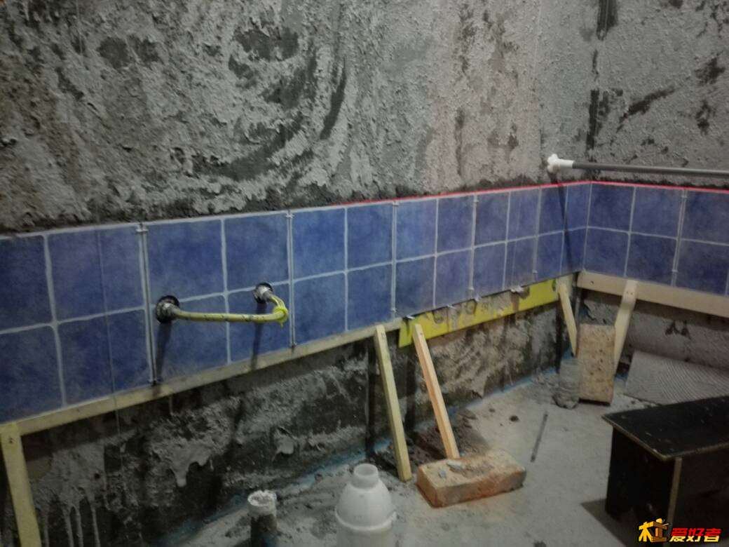 214315vrnhzlandaurzrmd.jpg