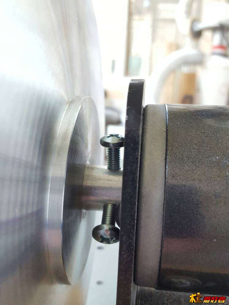 212630qxbgt4qxttxx24bm.jpg