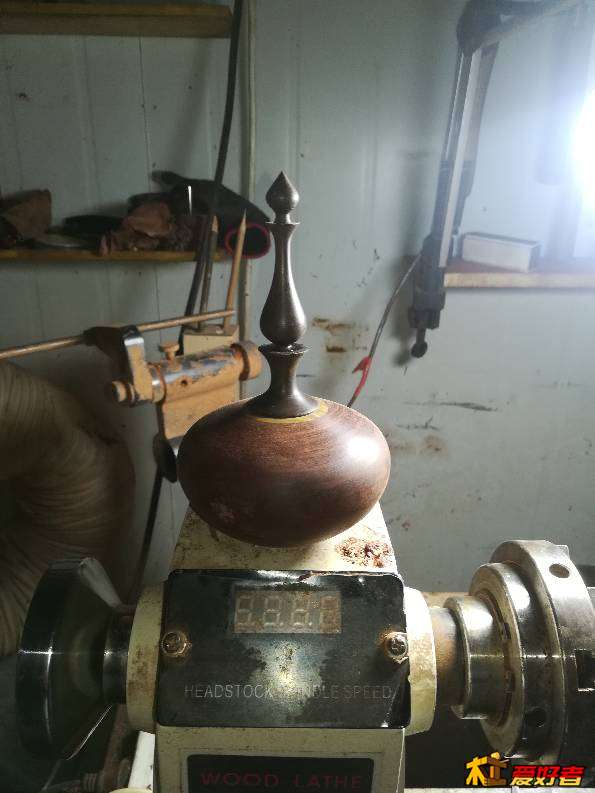 000840kg6azzpl1787l7z9.jpg