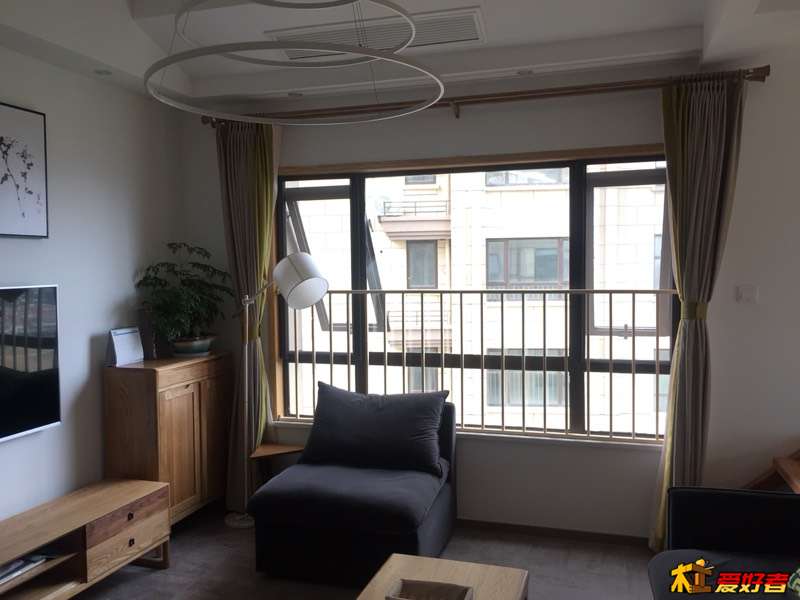 105629lc11ook510v21ct2.jpg