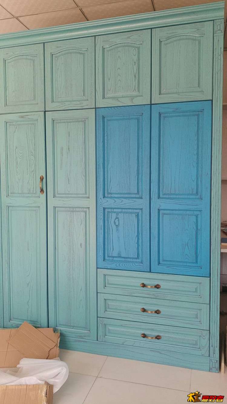 现在的颜色，和新做出的颜色对比