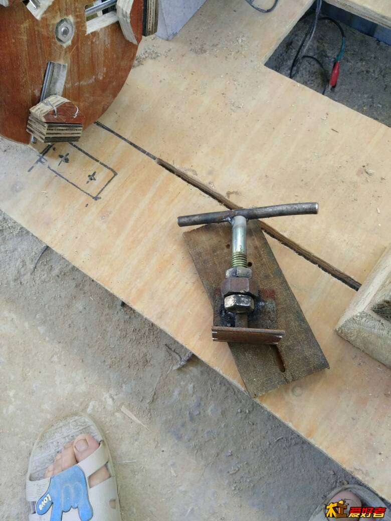 175724so3rb47sh2qeepqr.jpg